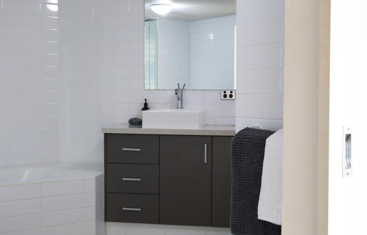 Apartamento Fiveways Balcony, King Bed, Chef'S Kitchen Fremantle Exterior foto
